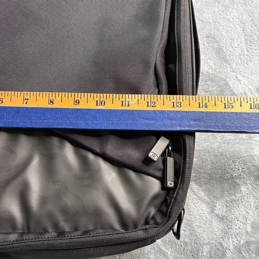 Ogio BRAND NEW Black Backpack Laptop Travel AIR‎ Padded Canvas 